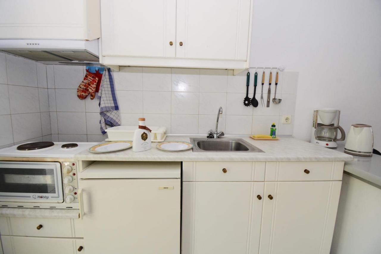 Dolphin Apt & Studios -Next To The Beach روذا المظهر الخارجي الصورة