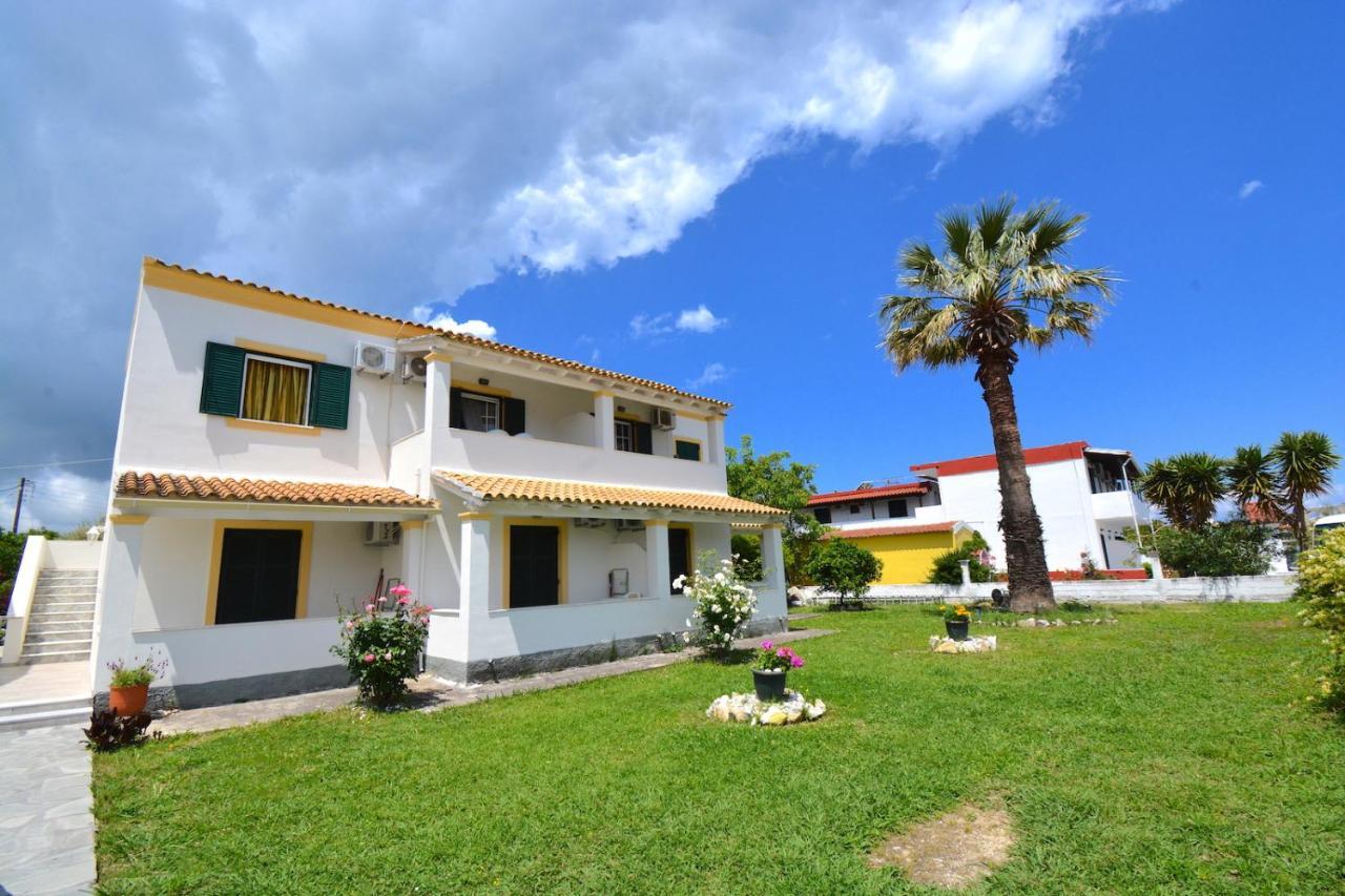 Dolphin Apt & Studios -Next To The Beach روذا المظهر الخارجي الصورة