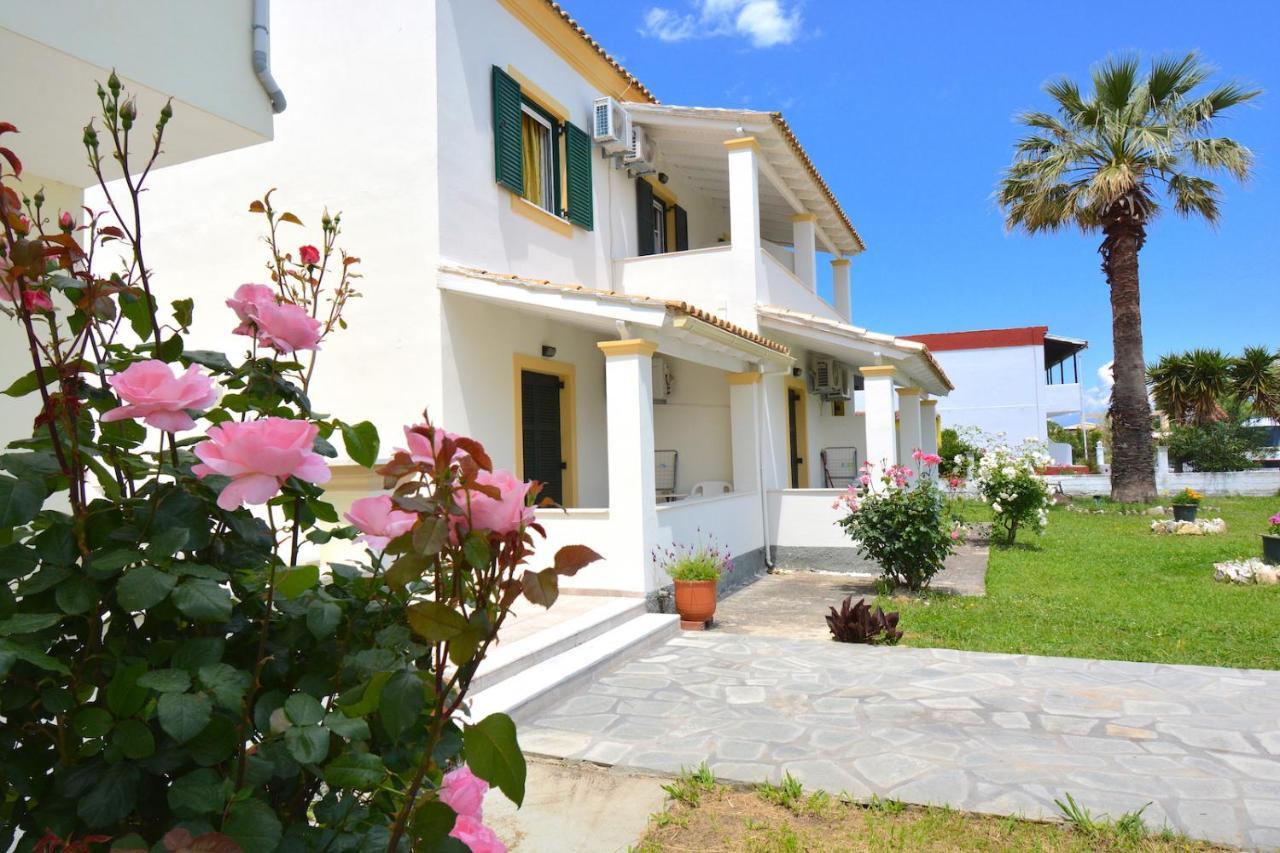 Dolphin Apt & Studios -Next To The Beach روذا المظهر الخارجي الصورة