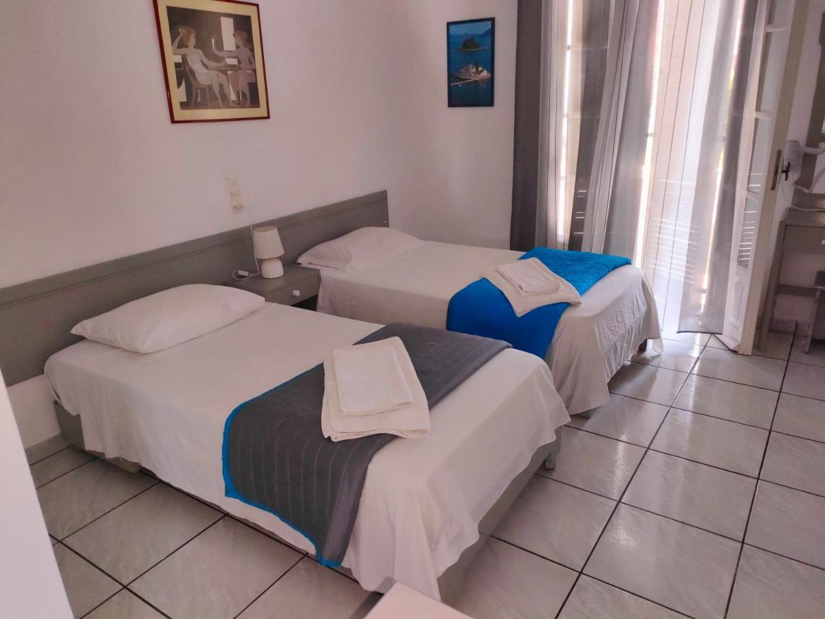 Dolphin Apt & Studios -Next To The Beach روذا المظهر الخارجي الصورة