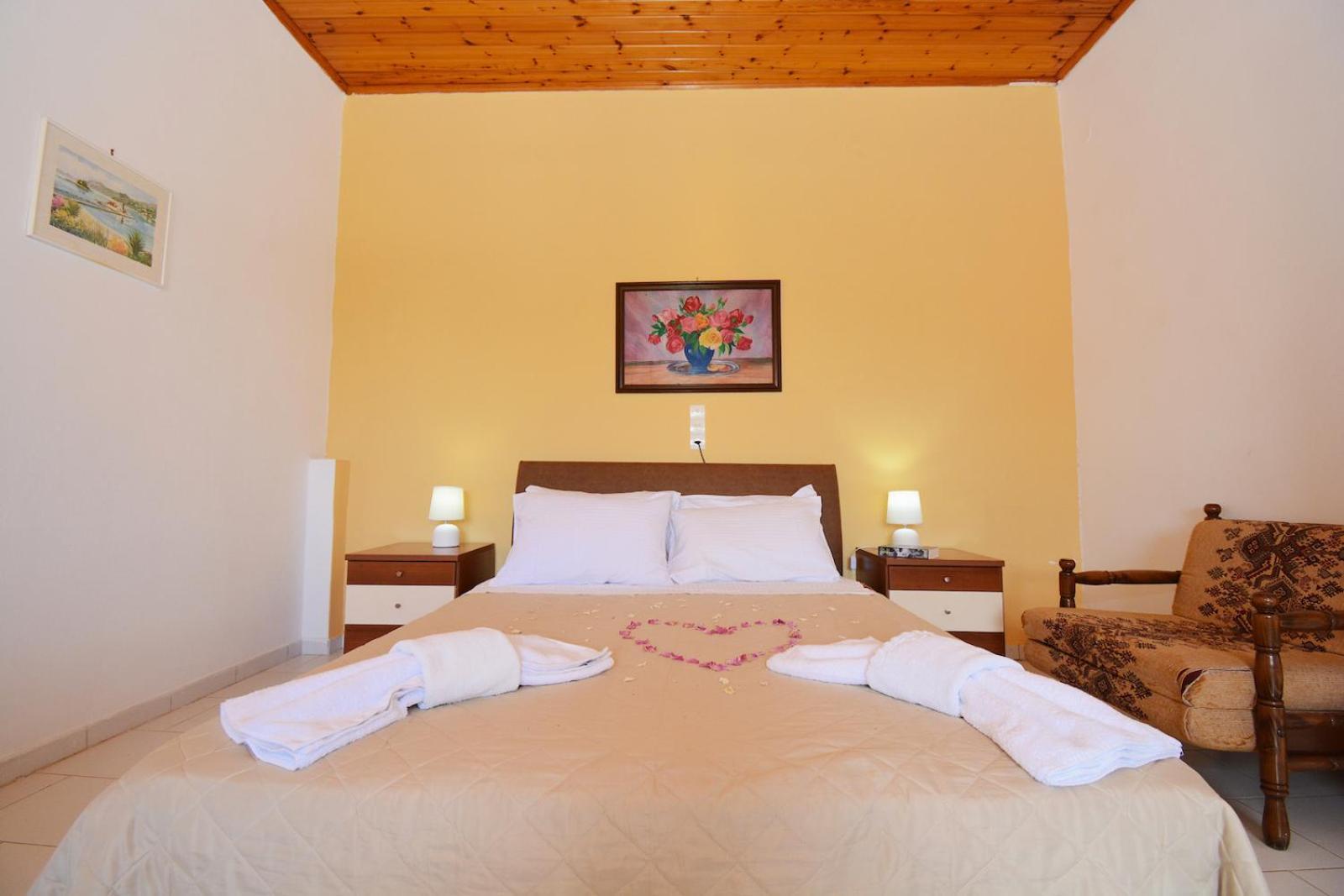 Dolphin Apt & Studios -Next To The Beach روذا المظهر الخارجي الصورة