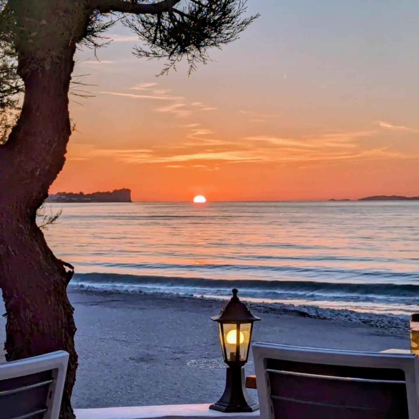 Dolphin Apt & Studios -Next To The Beach روذا المظهر الخارجي الصورة